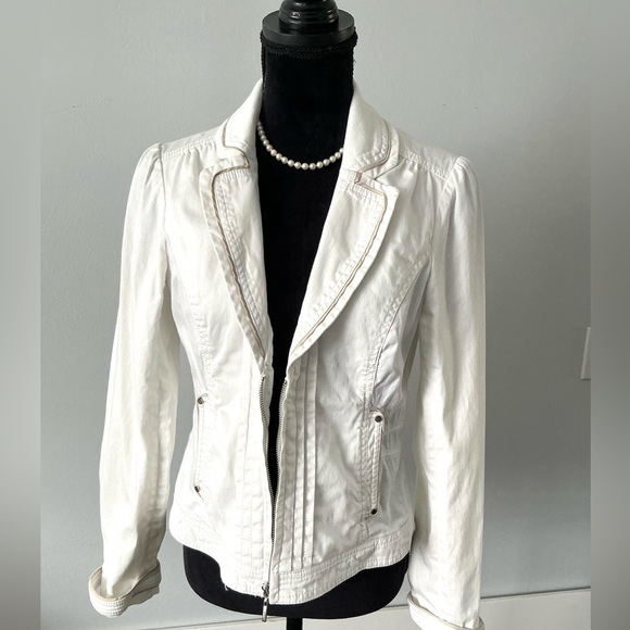 Stylish WHBM jacket 🌷🌷 - Picture 1 of 12